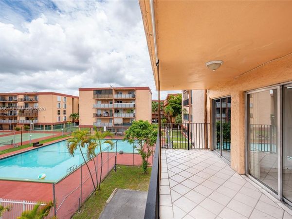 1910 W 56th St , Unit 3219, Hialeah, FL 33012