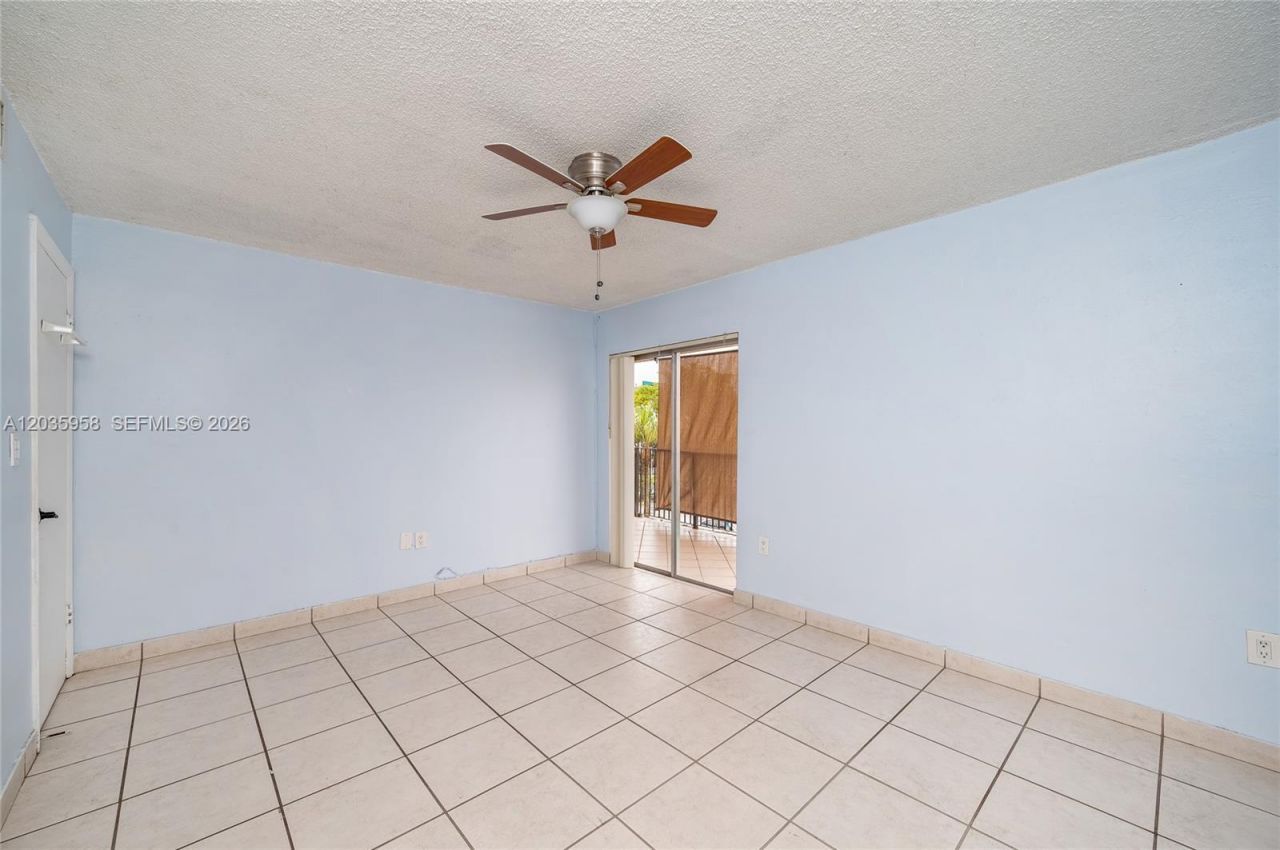1910 W 56th St , Unit 3219, Hialeah, FL 33012 Photo
