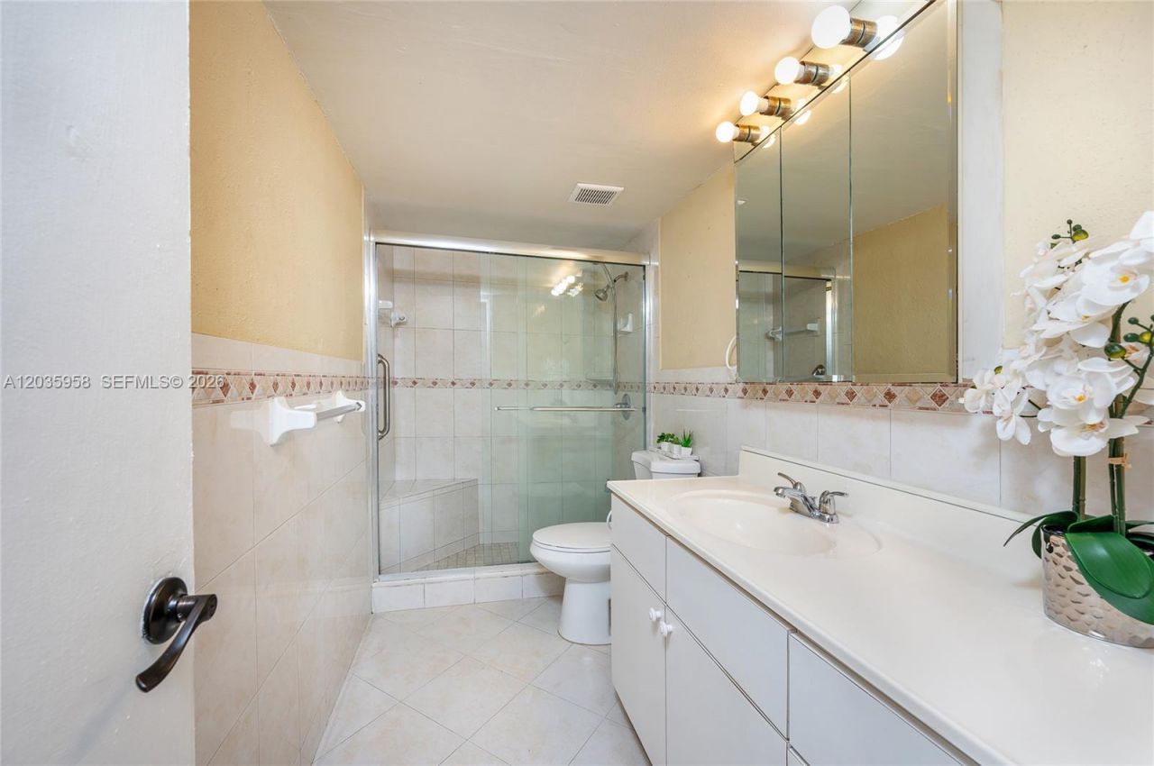 1910 W 56th St , Unit 3219, Hialeah, FL 33012 Photo
