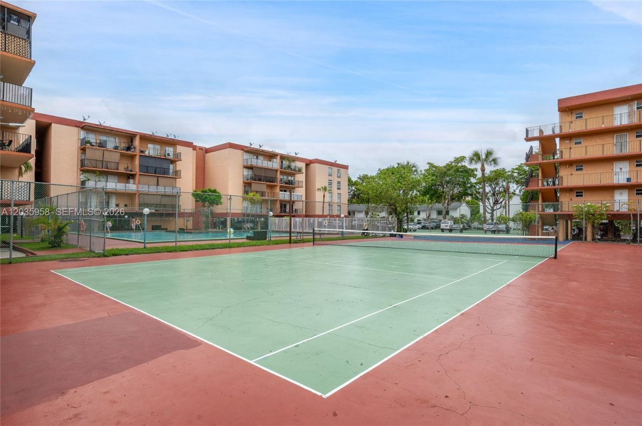 1910 W 56th St , Unit 3219, Hialeah, FL 33012 Photo
