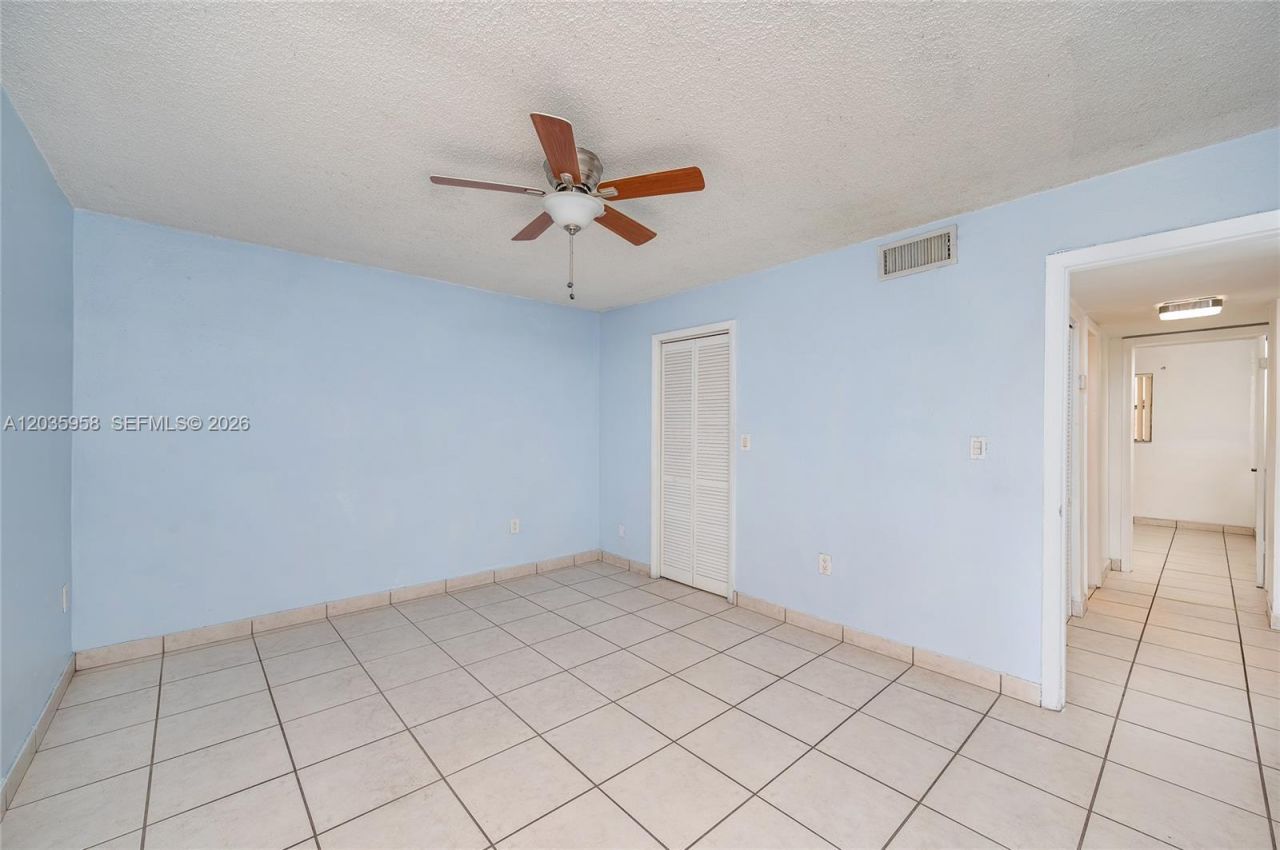 1910 W 56th St , Unit 3219, Hialeah, FL 33012 Photo