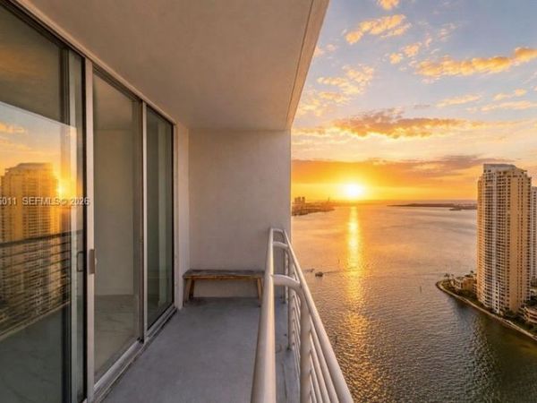 325 S Biscayne Blvd , Unit 4015, Miami, FL 33131