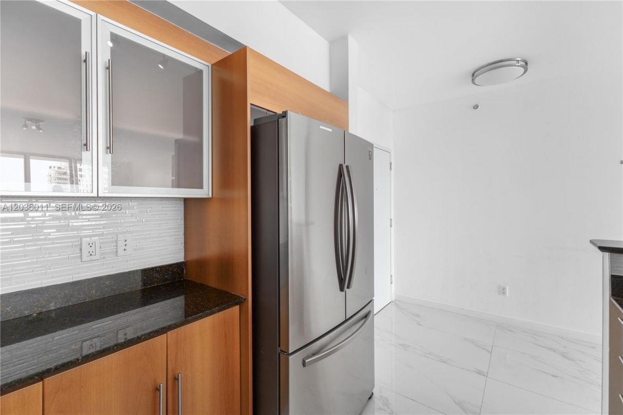 325 S Biscayne Blvd, Unit 4015, Miami, FL 33131 Photo