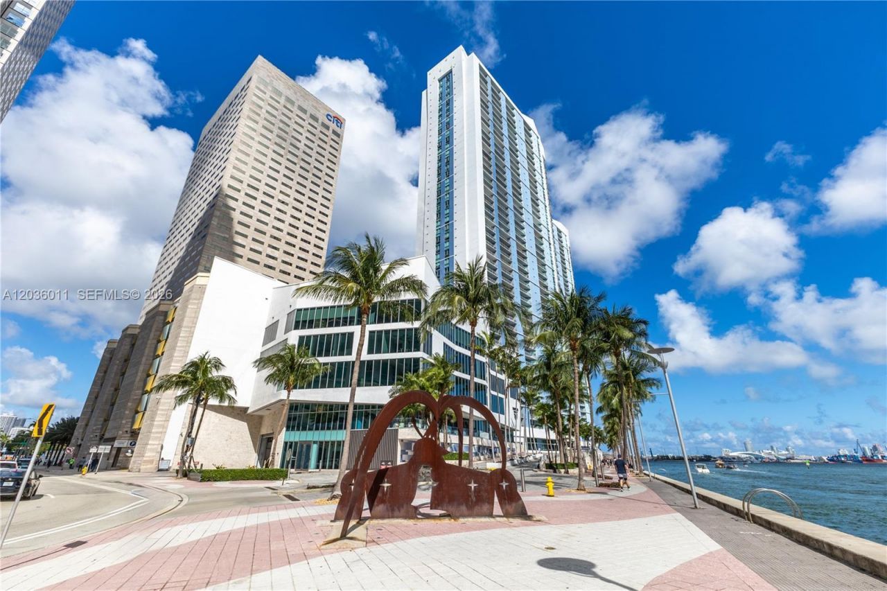 325 S Biscayne Blvd, Unit 4015, Miami, FL 33131 Photo