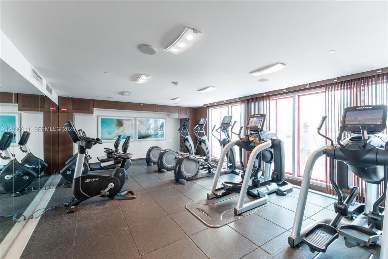 325 S Biscayne Blvd, Unit 4015, Miami, FL 33131 Photo