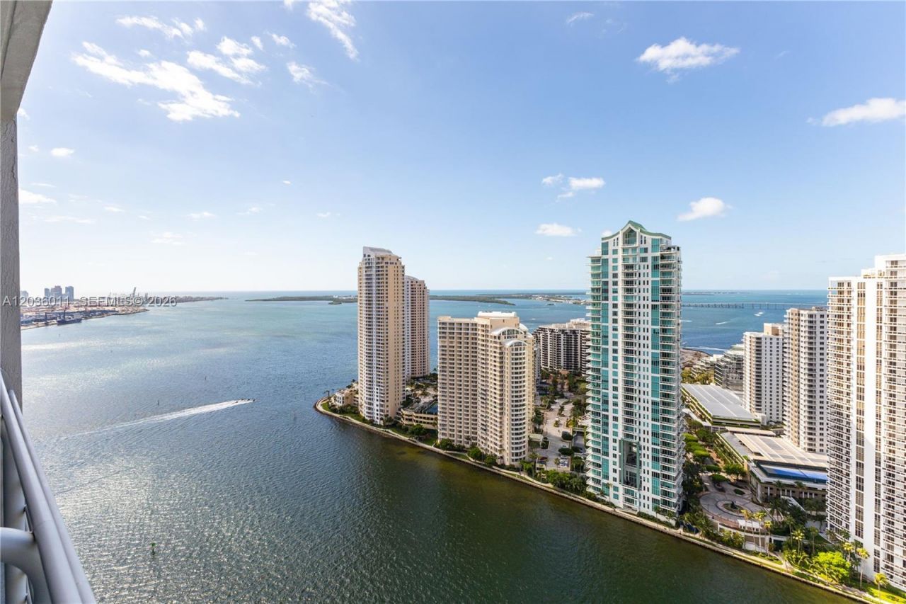 325 S Biscayne Blvd, Unit 4015, Miami, FL 33131 Photo
