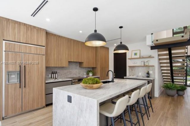 555 Catalonia Ave, Coral Gables, FL 33134 Photo
