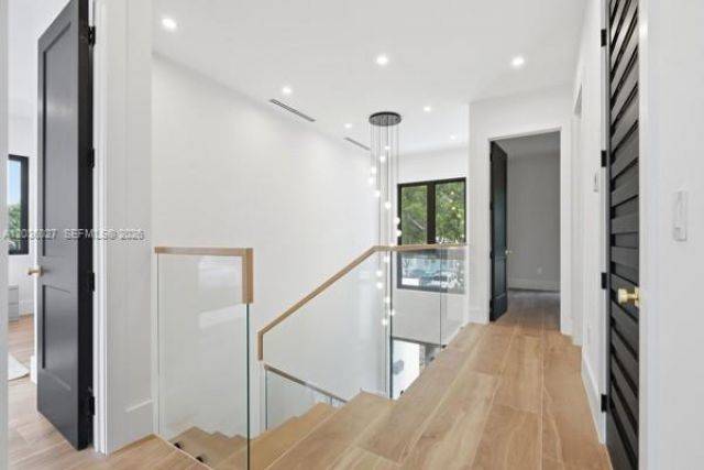 555 Catalonia Ave, Coral Gables, FL 33134 Photo