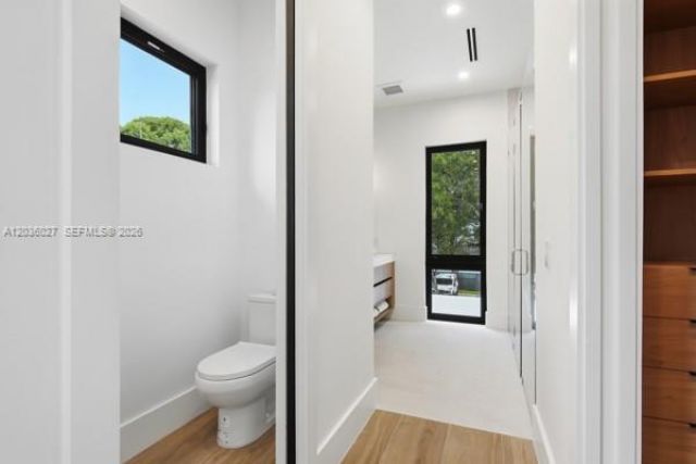 555 Catalonia Ave, Coral Gables, FL 33134 Photo