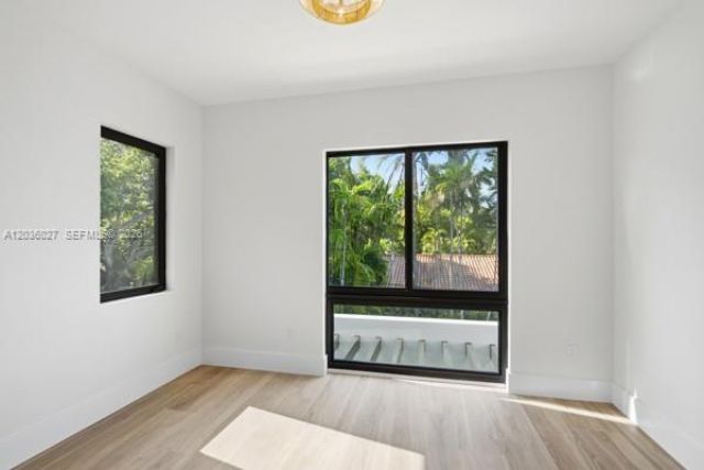 555 Catalonia Ave, Coral Gables, FL 33134 Photo