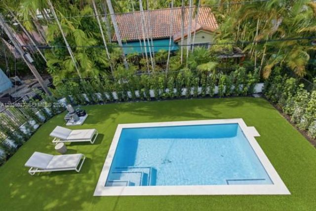 555 Catalonia Ave, Coral Gables, FL 33134 Photo