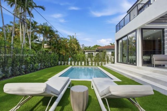555 Catalonia Ave, Coral Gables, FL 33134 Photo