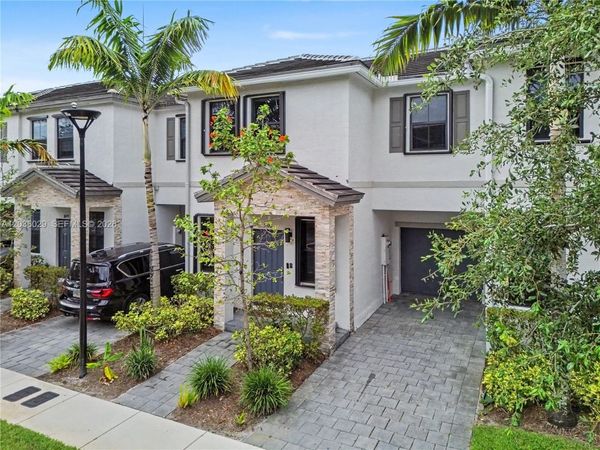 1608 SW 28th St , Fort Lauderdale, FL 33315