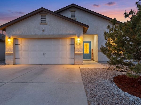 1818 Buckskin Loop NE, Rio Rancho, NM 87144