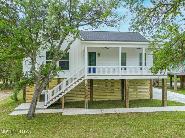 105 Eleanor Avenue, Pass Christian, MS 39571