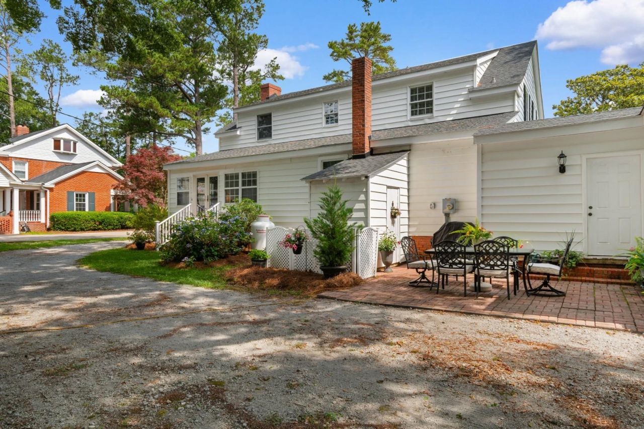 5632 Main St.  Photo 37