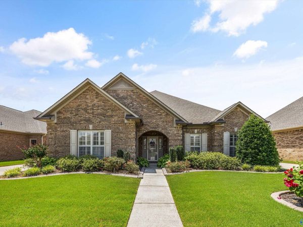 25112 Kingston Drive, Athens, AL 35613