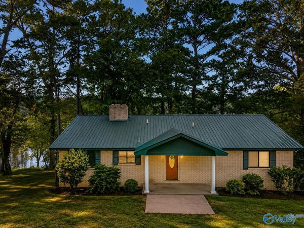 1416 Leota Lake Drive N, Southside, AL 35907