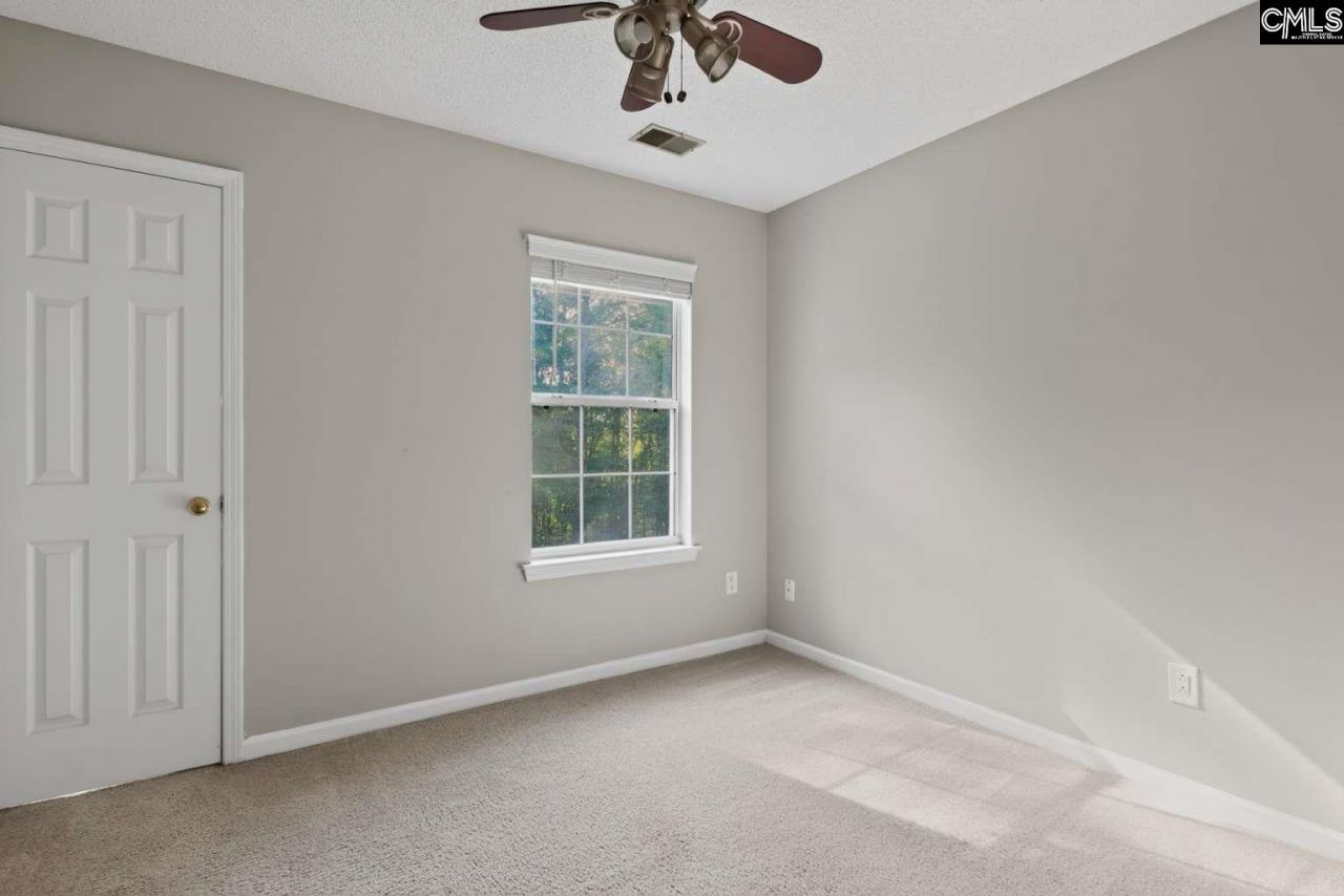 129 Pond Oak Lane  Photo 16