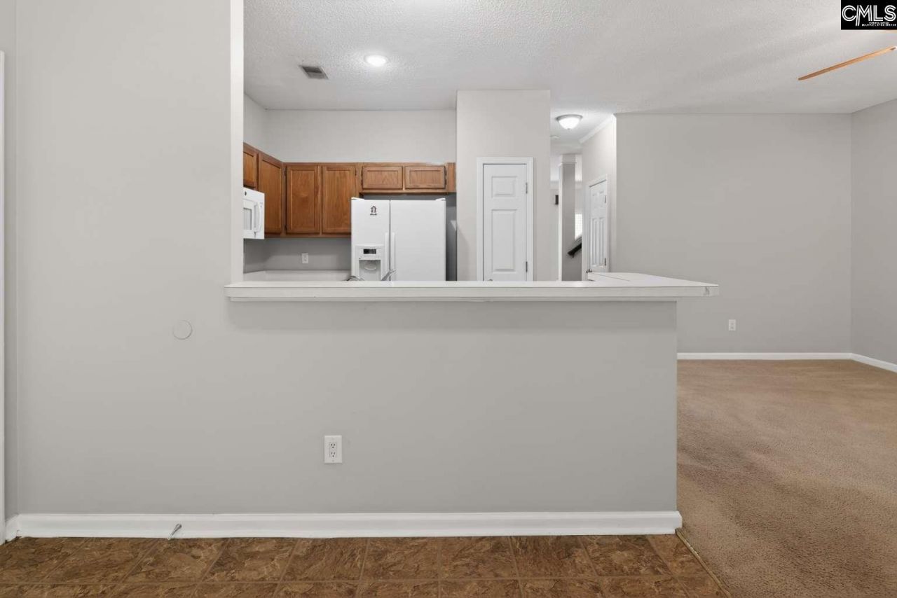 129 Pond Oak Lane  Photo 7