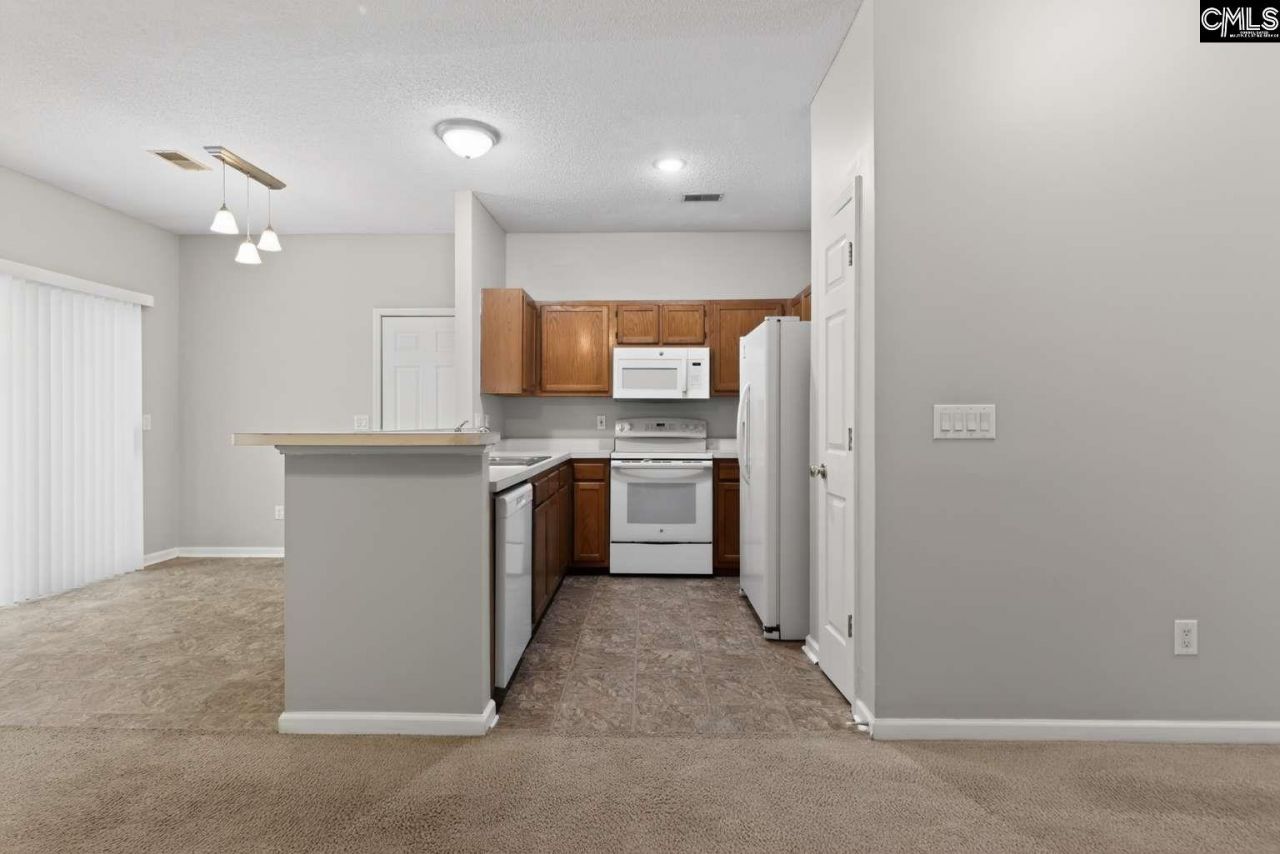 129 Pond Oak Lane  Photo 8