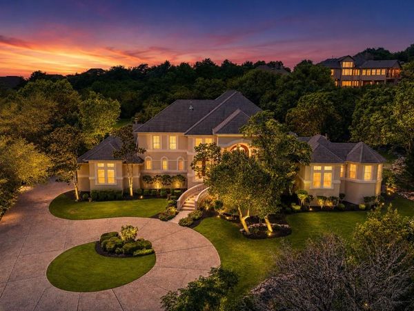4626 High Gate DR , Austin, TX 78730