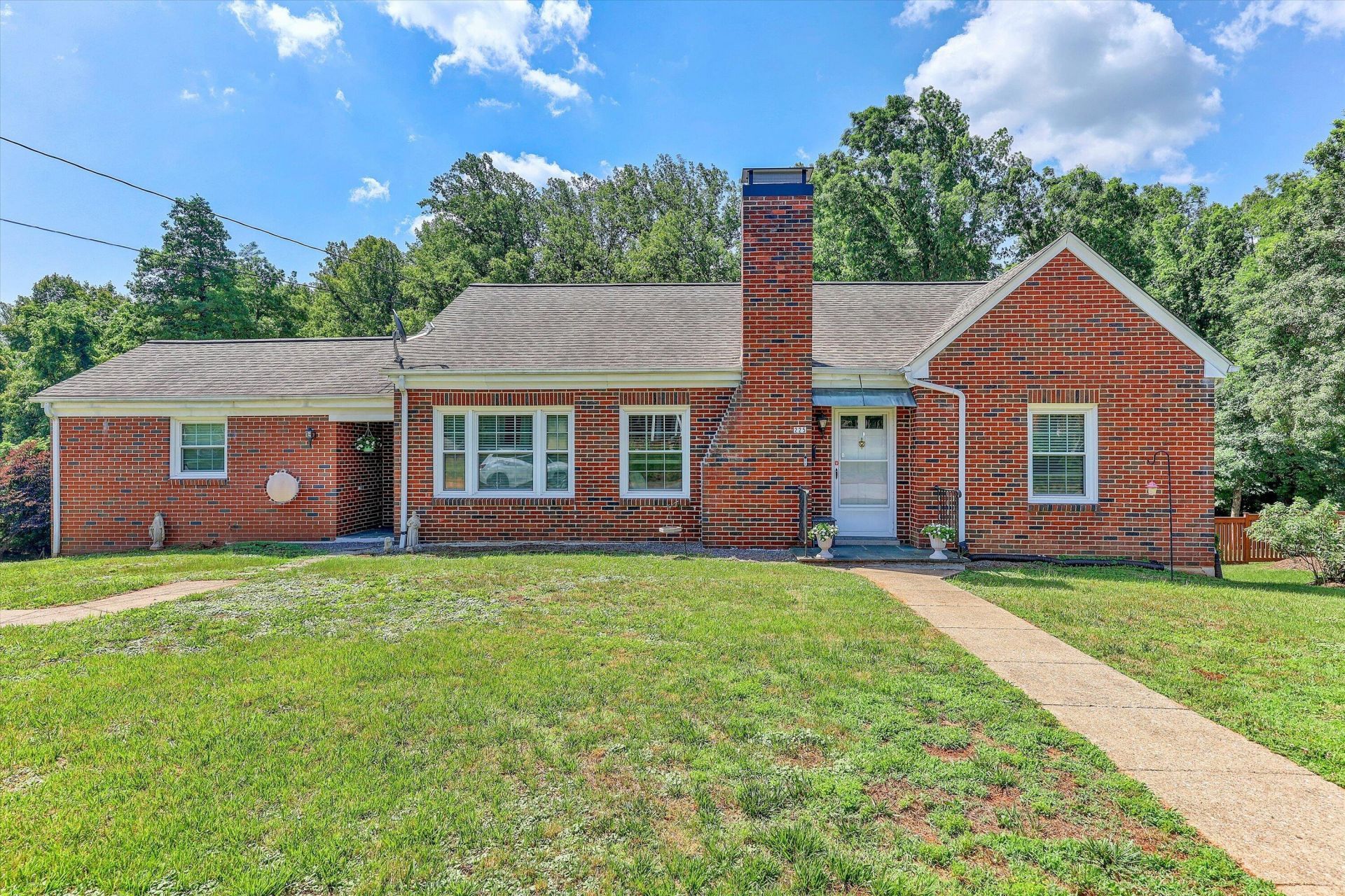 225 Hillcrest Dr , Rocky Mount, VA 24151 Main Photo