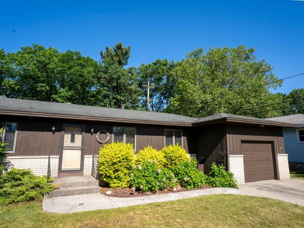 3127 Haverhill Court, Muskegon, MI 49441