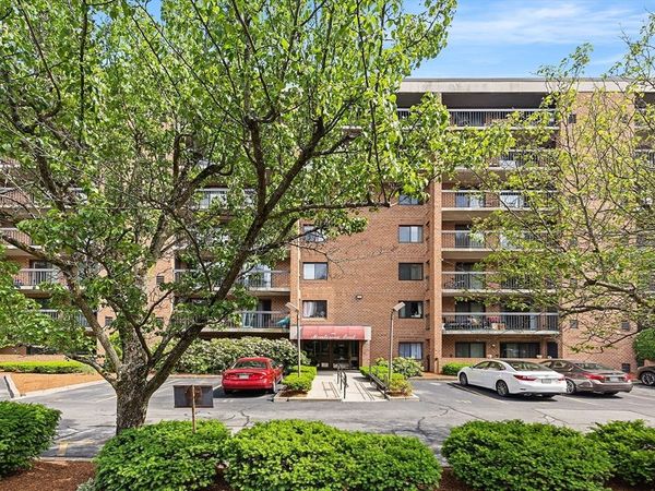 289 Elm St, Unit 15, Medford, MA 02155