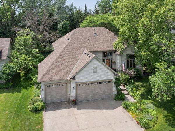 638 Oakwood Drive, Shoreview, MN 55126