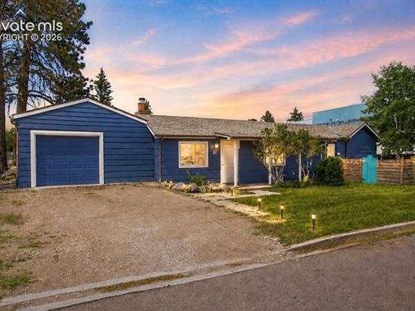 111 N Pine Street, Woodland Park, CO 80863