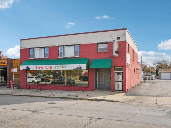 8415 W Burleigh St, Milwaukee, WI 53222