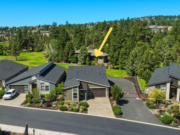 2627 NW Rippling River Court, Bend, OR 97703