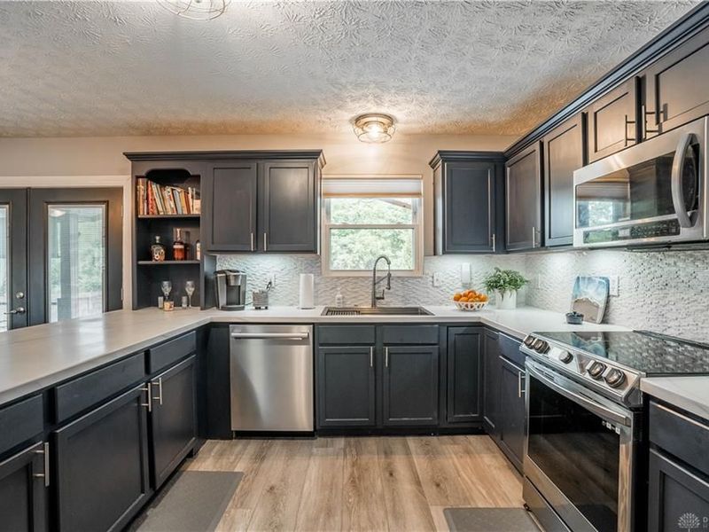 1019 Meadowsweet Drive, Clayton, OH 45315 Photo 14