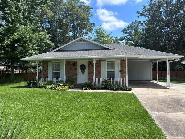 297 SOUTH Street , Ponchatoula, LA 70454