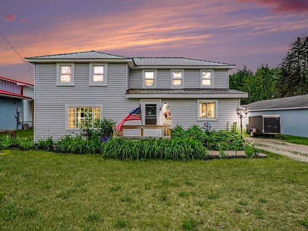 21029 11 Mile Road, Reed City, MI 49677