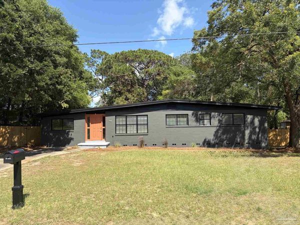 530 Springdale Cir, Pensacola, FL 32503