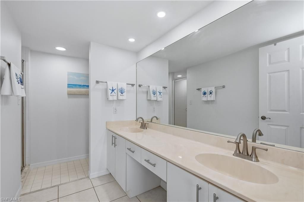 919 Huron Ct, Unit 301, Marco Island, FL 34145 Photo