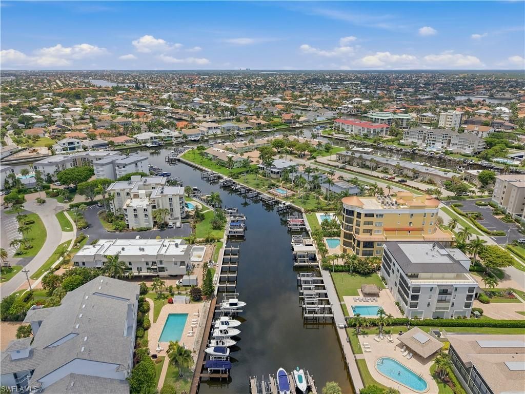 919 Huron Ct, Unit 301, Marco Island, FL 34145 Photo