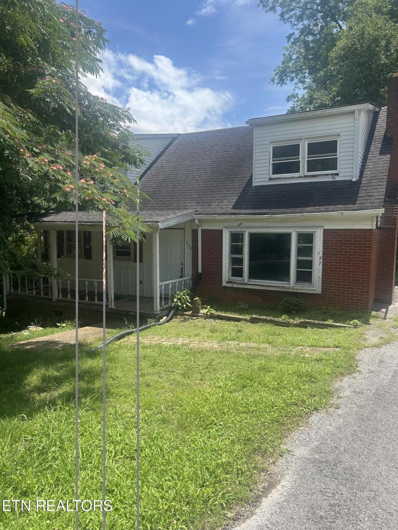900 W 2nd Ave, Lenoir City, TN 37771 Main Photo