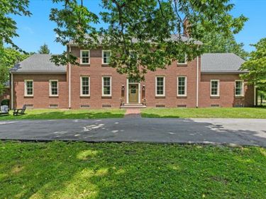 4001 Shannon Run Road, Versailles, KY 40383