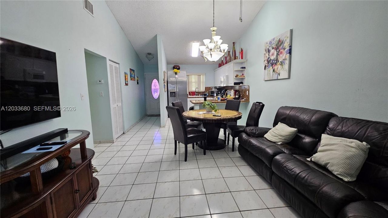 5227 W 24th Way, Unit 2-A, Hialeah, FL 33016 Photo