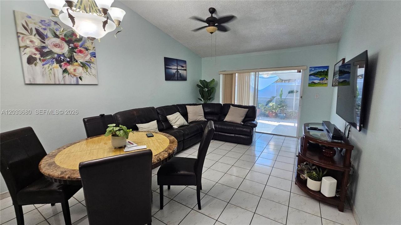5227 W 24th Way, Unit 2-A, Hialeah, FL 33016 Photo
