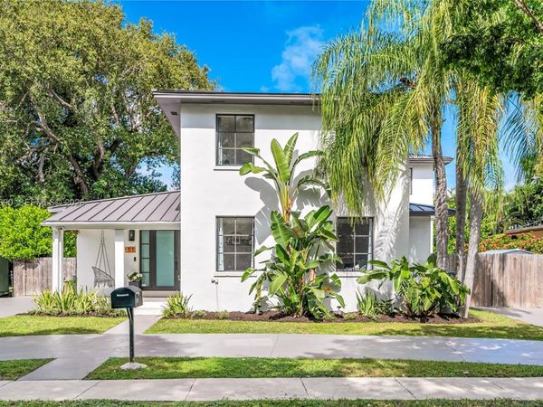 1951 SW 23rd St , Miami, FL 33145