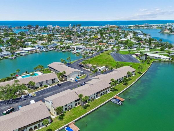 552 PLAZA SEVILLE COURT , Unit 97, TREASURE ISLAND, FL 33706