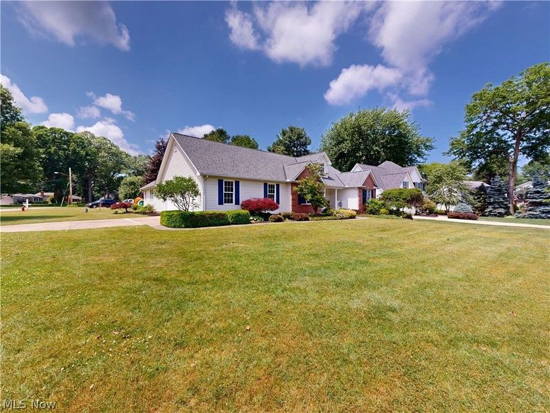 166 Helene Drive, Painesville Township, OH 44077 Photo 3