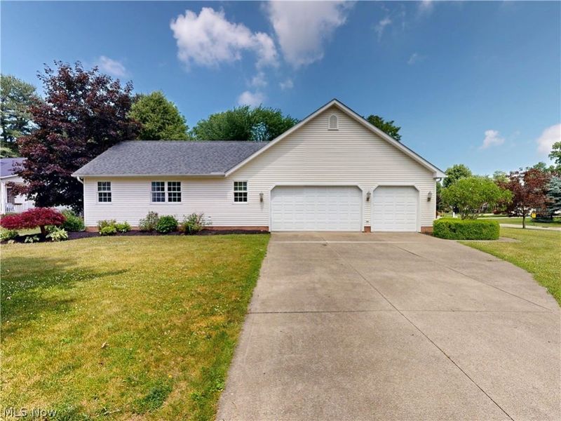 166 Helene Drive, Painesville Township, OH 44077 Photo 4