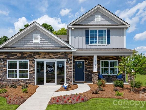 160 Piney Woods Road , Fletcher, NC 28732