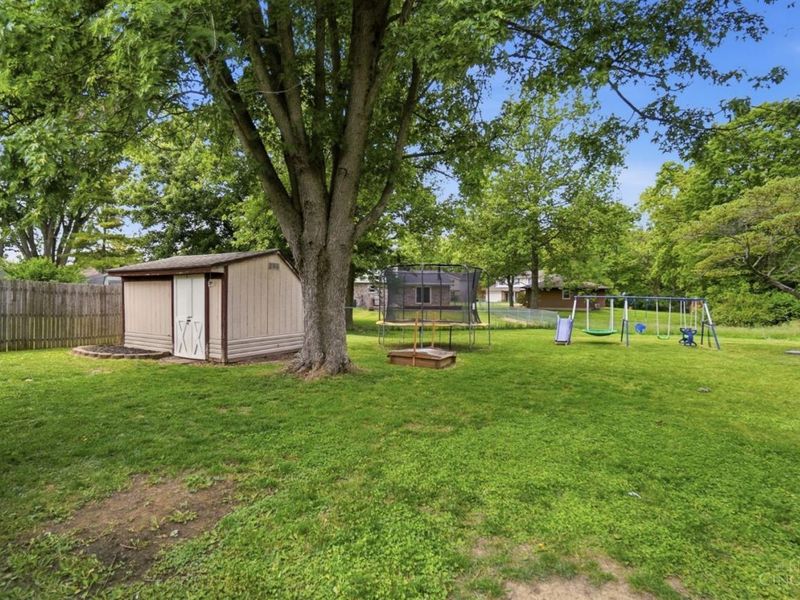 1121 Linhof, Wilmington, OH 45177 Photo 48