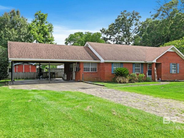 910 E Horner Street, Atmore, AL 36502